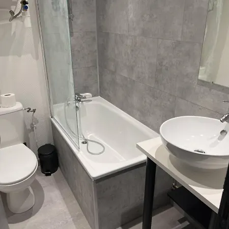 - Immeuble Securise - Entree Autonome - Internet Apartment Brest