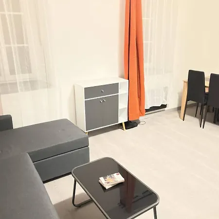 - Immeuble Securise - Entree Autonome - Internet * Brest