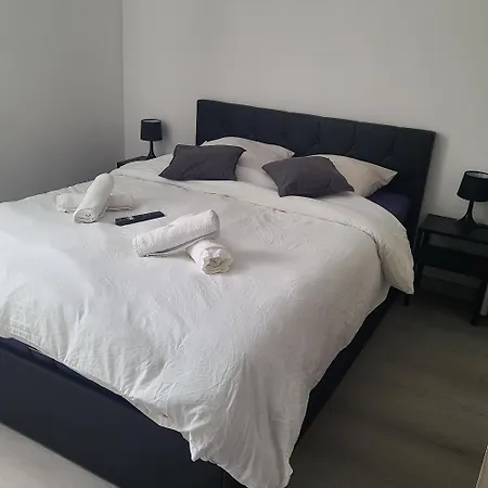 - Immeuble Securise - Entree Autonome - Internet Brest