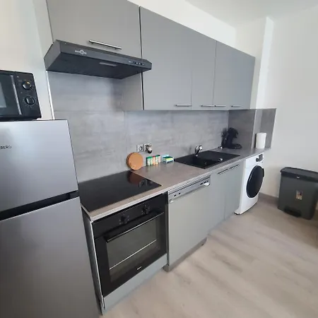 - Immeuble Securise - Entree Autonome - Internet * Brest